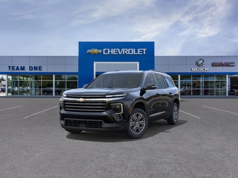 New 2026 Chevrolet Traverse LT w/ Driver Confidence Package AWD/4WD image 32