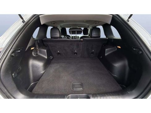 Used 2019 Jeep Cherokee Trailhawk image 16