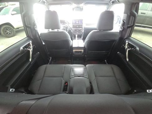 Used 2023 Lexus GX 460 Premium image 13