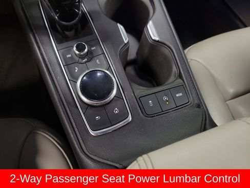 Used 2020 Cadillac XT4 Premium Luxury AWD/4WD image 16