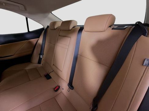 Used 2020 Lexus IS 300 300 image 21