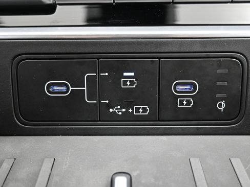 Used 2025 Hyundai Santa Fe SEL w/ Tow & Go Package image 18