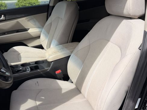 Used 2018 Kia Optima LX FWD image 13