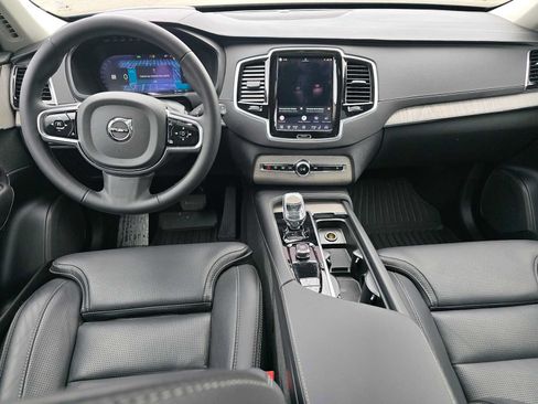 Certified 2024 Volvo XC90 T8 Ultimate w/ Protection Package Premier AWD/4WD image 19