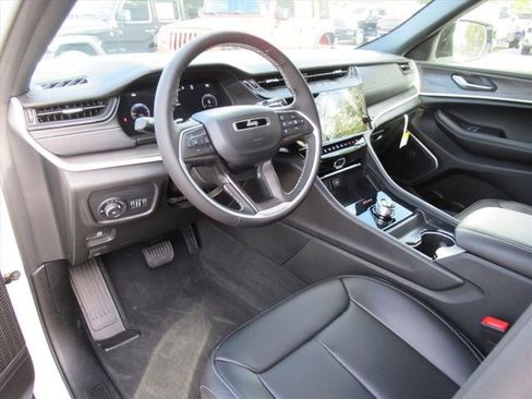 New 2026 Jeep Grand Cherokee L Limited image 16