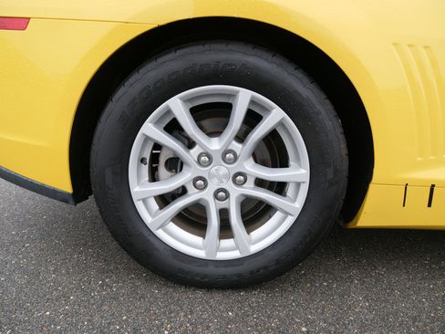 Used 2015 Chevrolet Camaro LT image 11