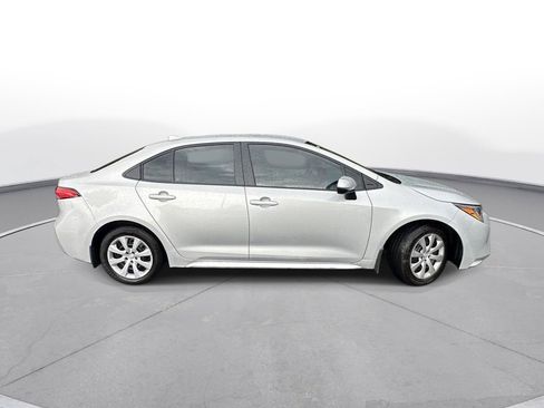 Used 2026 Toyota Corolla LE FWD image 5