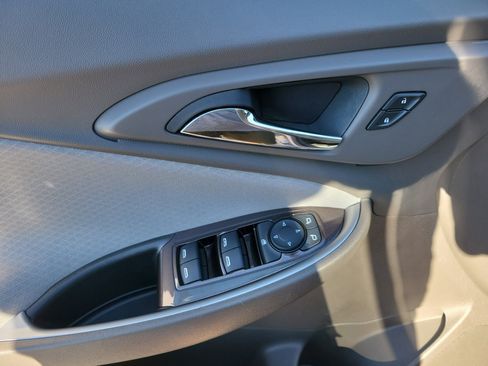 Used 2025 Chevrolet Malibu LT image 7