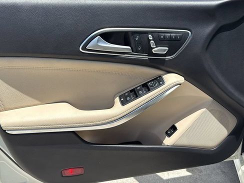 Used 2017 Mercedes-Benz CLA 250 4MATIC image 19