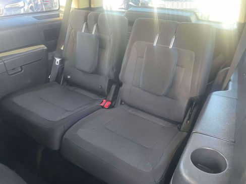 Used 2019 Ford Flex SE image 7