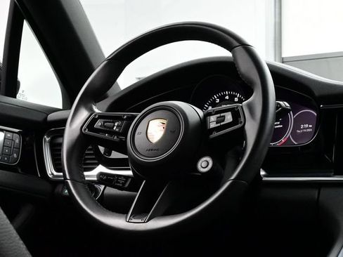 Certified 2023 Porsche Panamera 4 w/ Assistance Package AWD/4WD image 21