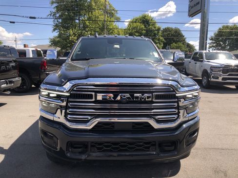 New 2025 RAM 2500 Laramie image 8