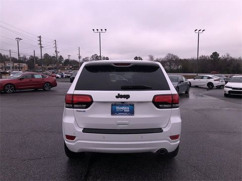 Used 2020 Jeep Grand Cherokee Altitude image 7