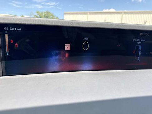 New 2026 Lincoln Nautilus Premier AWD/4WD image 27