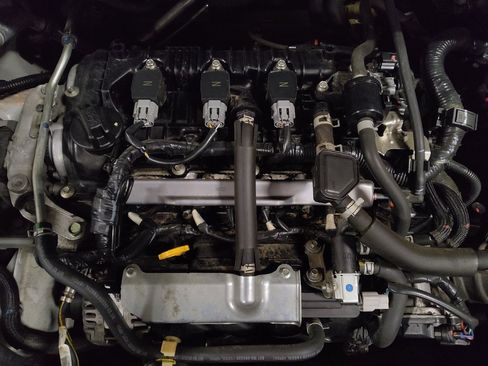 Used 2020 Nissan Versa S image 30