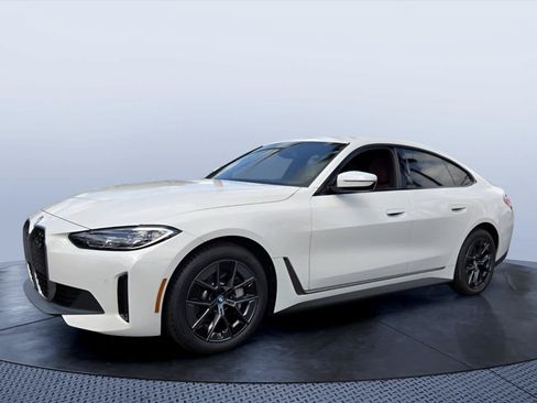 Certified 2023 BMW i4 eDrive35 w/ Premium Package RWD image 2