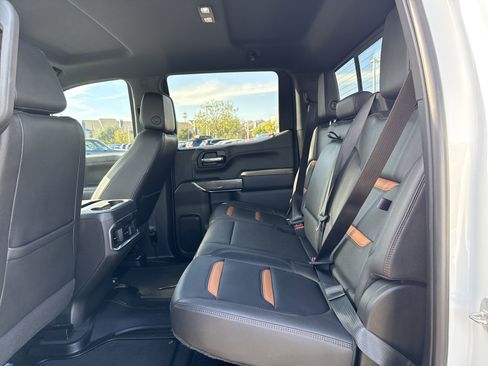 Used 2022 GMC Sierra 1500 AT4 w/ AT4 Premium Package image 32