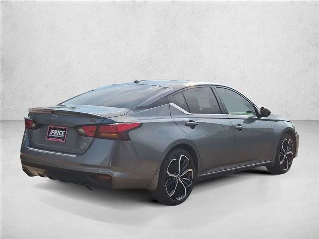 Used 2023 Nissan Altima 2.5 SR w/ SR Premium Package FWD image 5