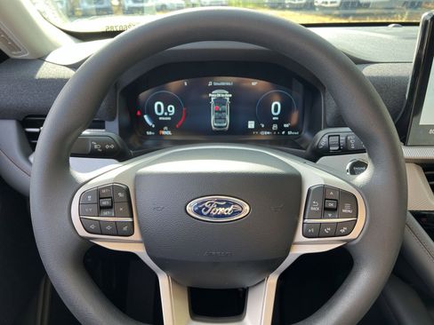 New 2026 Ford Explorer Active image 16