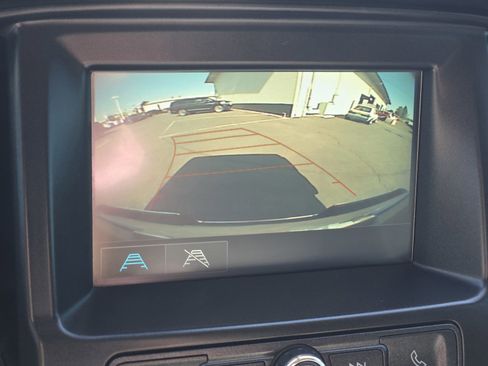 Used 2018 Chevrolet Colorado W/T image 17