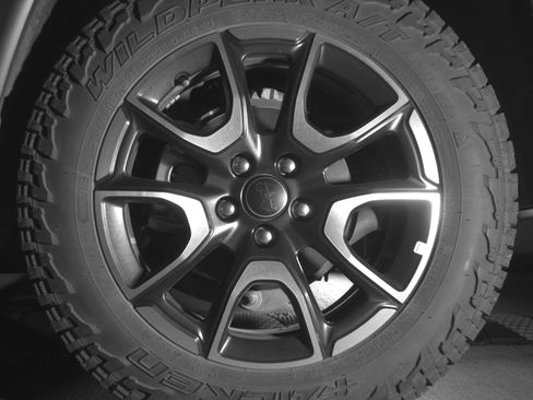 Used 2025 Jeep Compass Trailhawk image 14