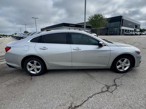 Used 2020 Chevrolet Malibu LS FWD image 6