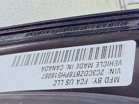 Used 2023 Dodge Challenger R/T w/ Plus Package image 38