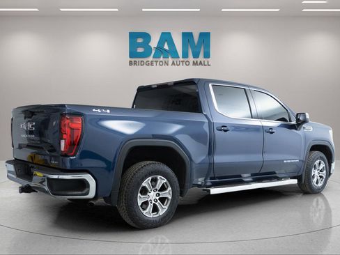 Used 2020 GMC Sierra 1500 SLE w/ SLE Value Package AWD/4WD image 7