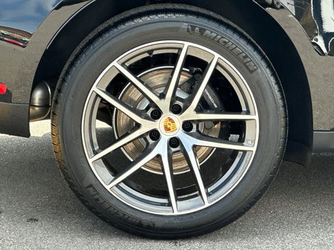 New 2026 Porsche Macan AWD/4WD image 43