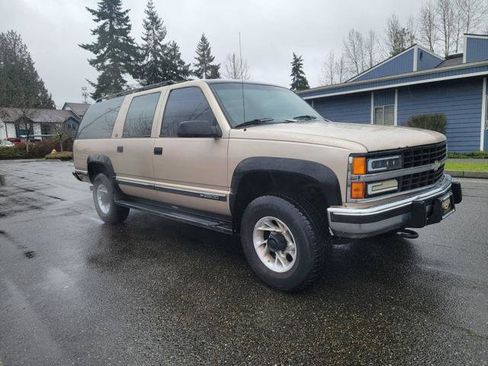 Used 1993 Chevrolet Suburban 2500 image 3