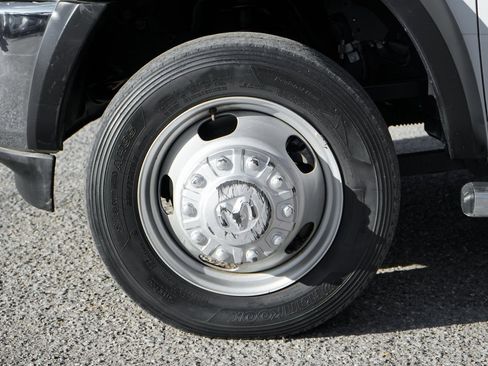 Used 2022 RAM 5500 Tradesman w/ Chrome Appearance Group image 44