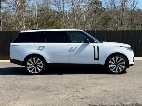 New 2026 Land Rover Range Rover Long Wheelbase SE image 7