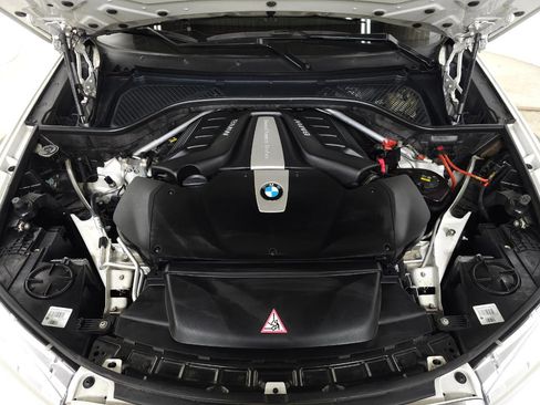 Used 2014 BMW X5 xDrive50i image 40