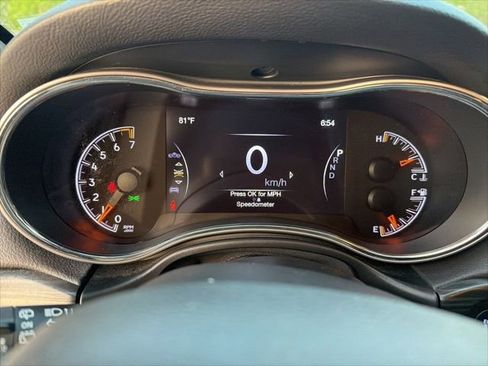 Used 2019 Jeep Grand Cherokee Limited w/ Trailer Tow Group IV image 17