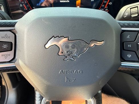 Used 2025 Ford Mustang Premium RWD image 25