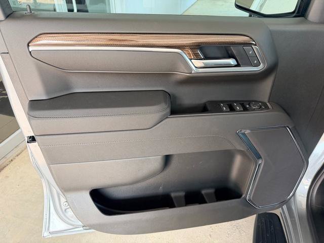 New 2026 Chevrolet Silverado 1500 RST AWD/4WD image 16