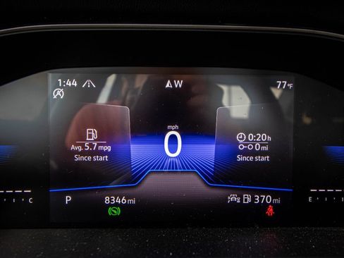 Used 2025 Volkswagen Jetta SE FWD image 36