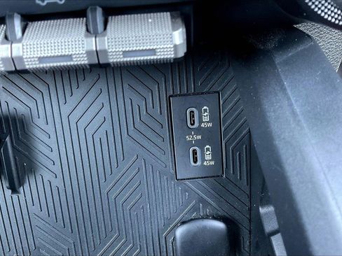 Used 2024 Toyota Tacoma TRD Sport image 17