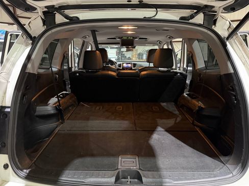 Used 2017 Honda Pilot Touring image 19