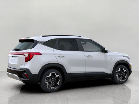 New 2026 Kia Seltos S image 6