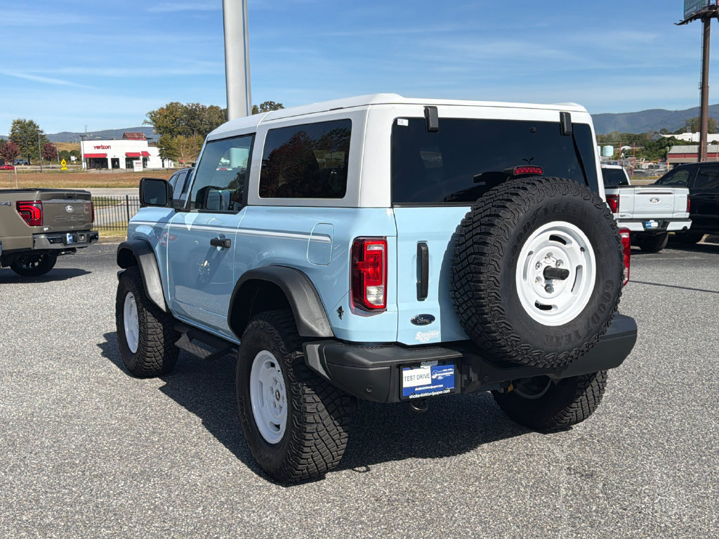 Used 2024 Ford Bronco Heritage Edition AWD/4WD image 5