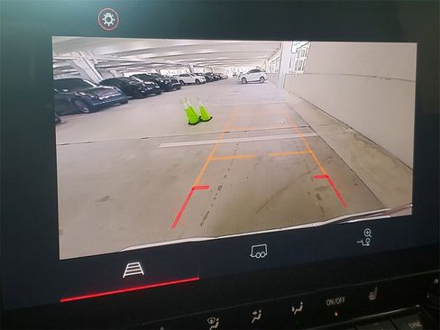 Used 2023 GMC Canyon Elevation w/ Convenience Package image 22