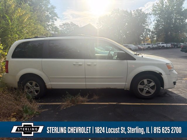 Used 2010 Dodge Grand Caravan Hero w/ Entertainment Group 1 FWD image 4