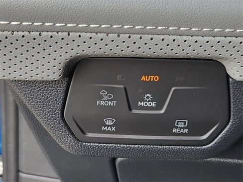 New 2025 Volkswagen Atlas Cross Sport SEL R-Line image 21