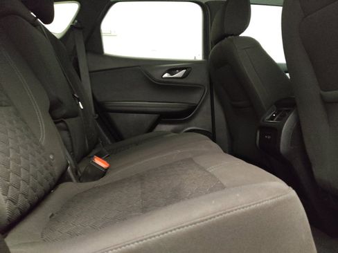 Used 2019 Chevrolet Blazer LT FWD image 19
