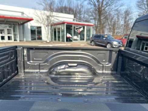 Used 2018 RAM 1500 ST image 25