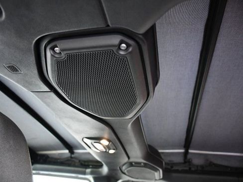 Used 2019 Jeep Wrangler Unlimited Sport S AWD/4WD image 19