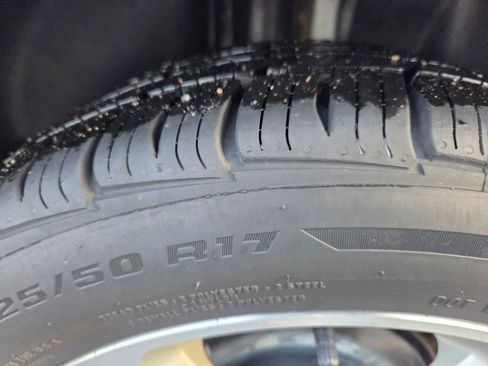 Used 2016 Chevrolet Cruze LT image 19