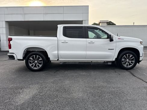 Used 2020 Chevrolet Silverado 1500 RST w/ Texas Edition AWD/4WD image 2