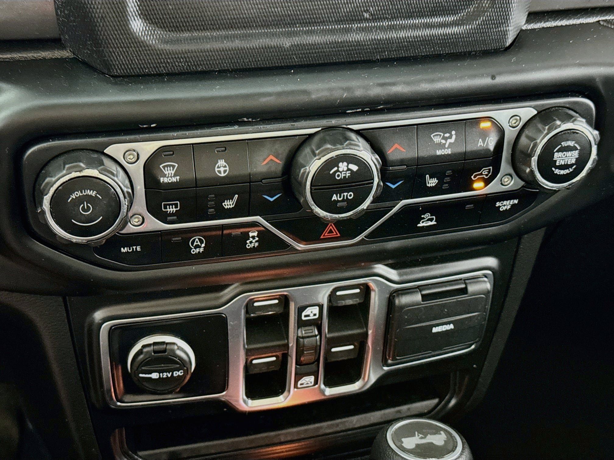 Used 2021 Jeep Wrangler Unlimited Sport AWD/4WD image 17